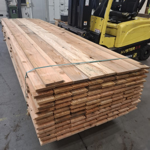 Høvlet lærketræ 21x145mm, 97 stk 4,20 m, M. fer og not