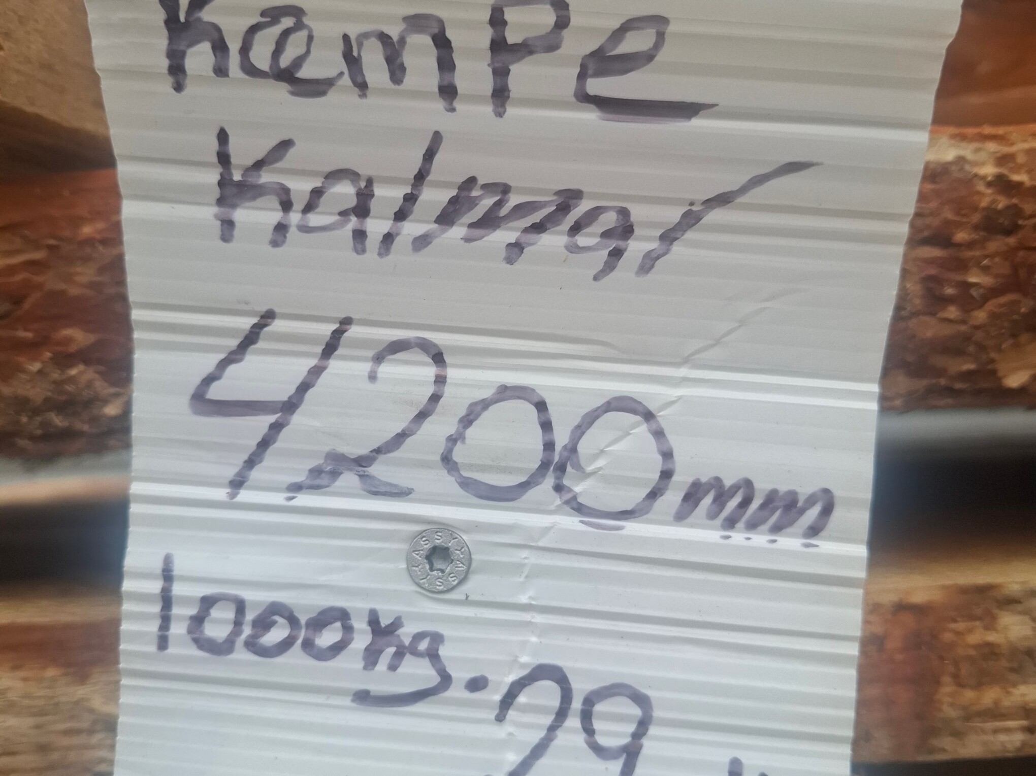 Lærketræ 29 stk. 38-50mm Kalmar brædder 4,20m 2 - Restparti lærk kalmarbrædder 38–50 mm – 17 stk á 4,20 m. Kraftige, rustikke brædder perfekte til hegn og udendørs projekter. Sælges kun samlet - Himmerlands Handel Lærketræ 29 stk. 38-50mm Kalmar brædder 4,20m - Billede 2