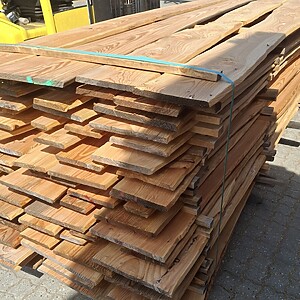 Pakke med Kalmarbrædder Lærketræ, høvlet på 2 sider med pudsede kanter 22x150x250 mm, 68 stk 3,60 m = 244 m. (Sælges kun som pakke)